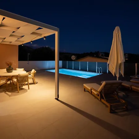 Kastro Hill - Private Pool Close To Lefkada